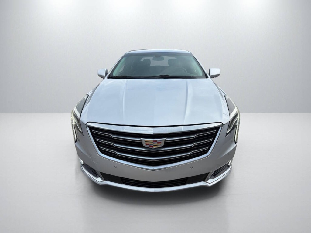 2018 Cadillac XTS Image 2