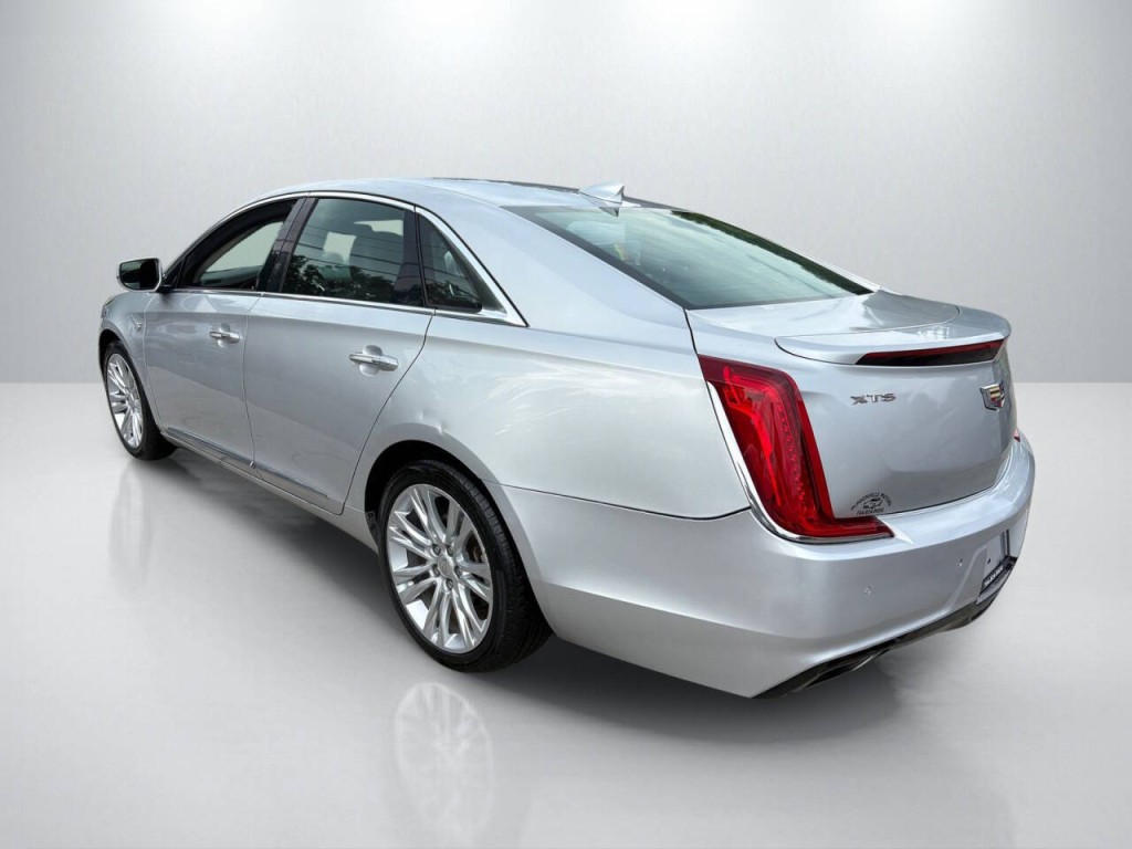 2018 Cadillac XTS Image 5