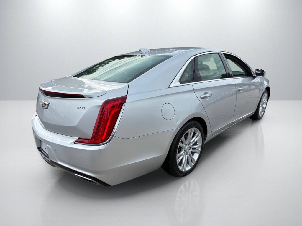 2018 Cadillac XTS Image 7