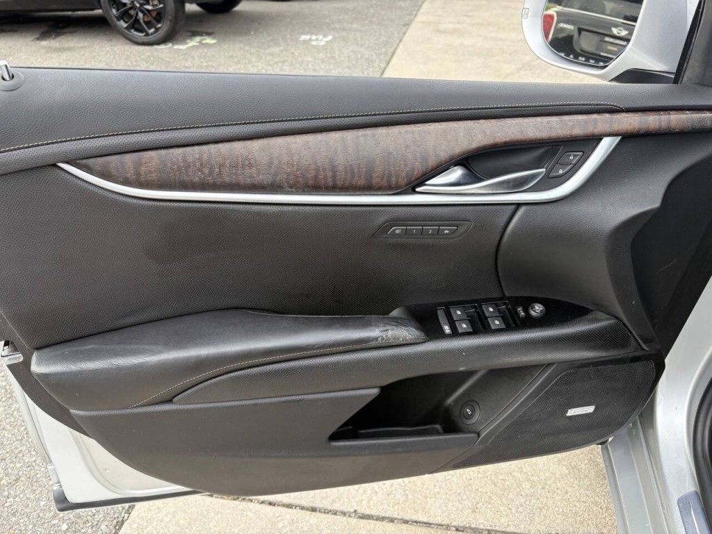 2018 Cadillac XTS Image 9