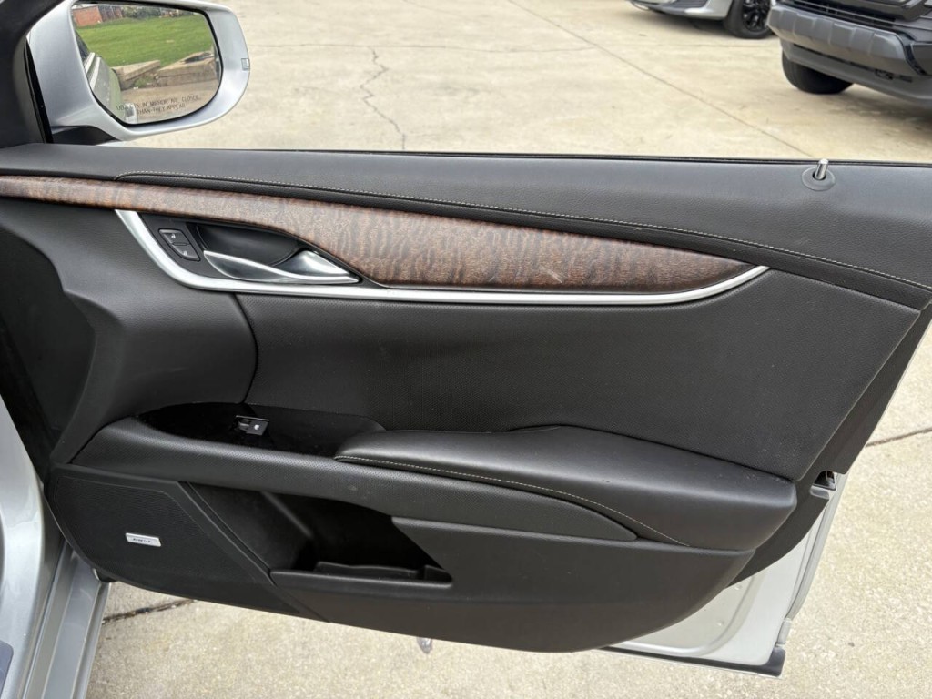 2018 Cadillac XTS Image 24