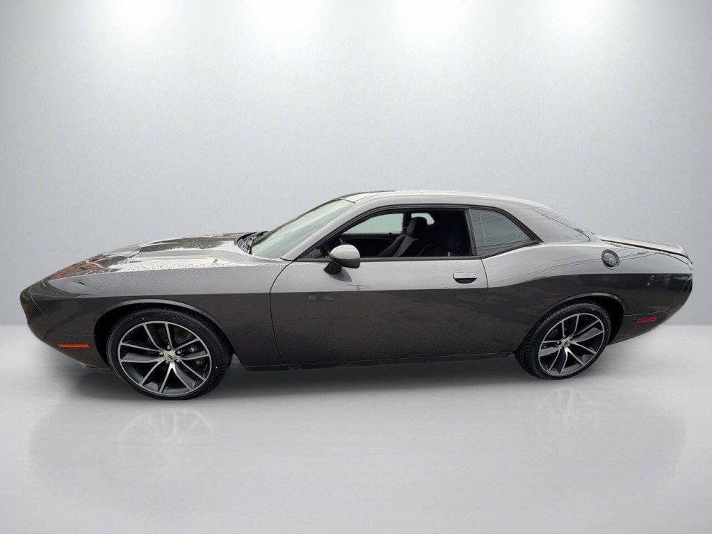 2018 Dodge Challenger Image 4