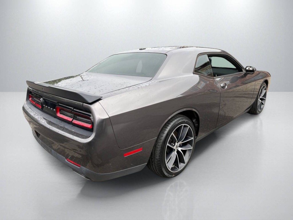 2018 Dodge Challenger Image 7