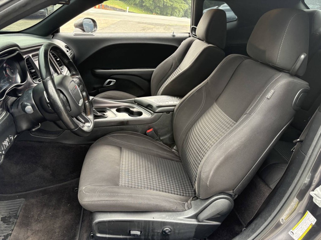 2018 Dodge Challenger Image 10