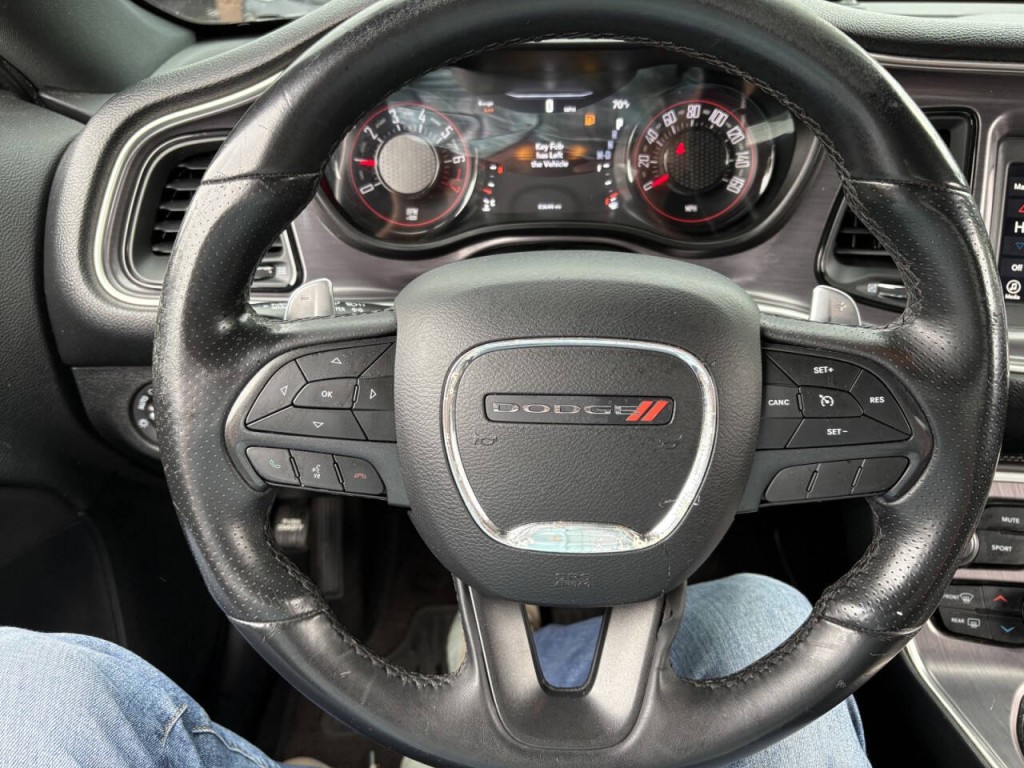 2018 Dodge Challenger Image 12