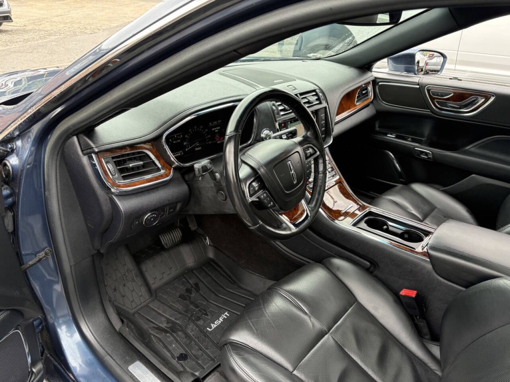 2019 Lincoln Continental Image 12