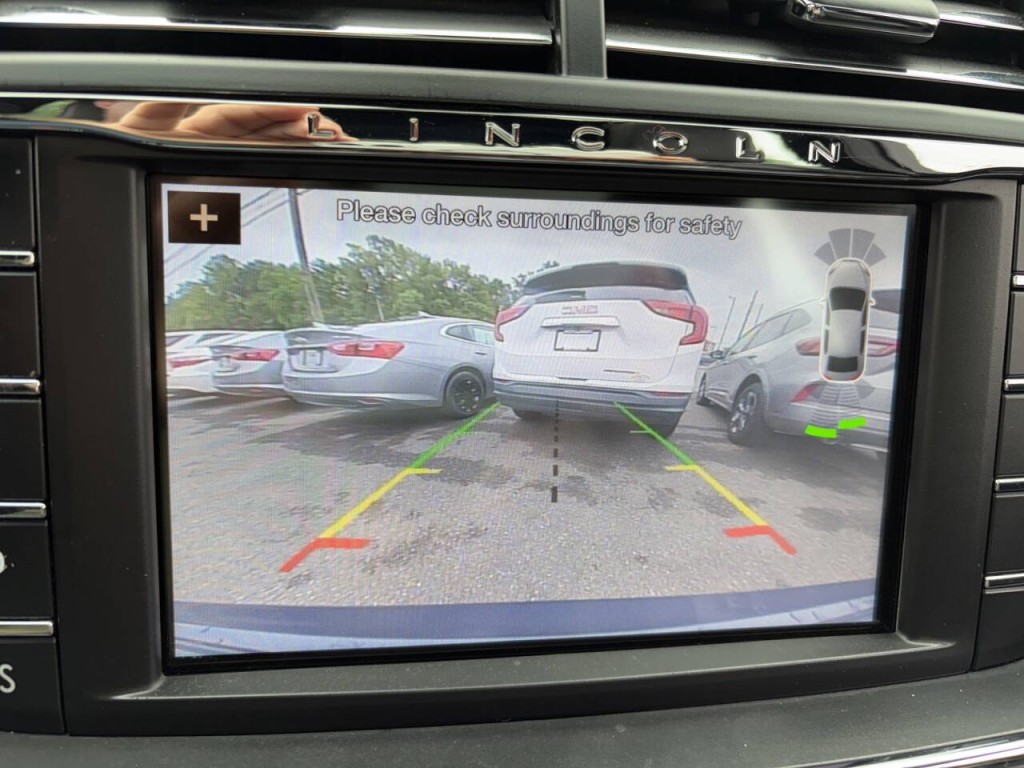 2019 Lincoln Continental Image 19
