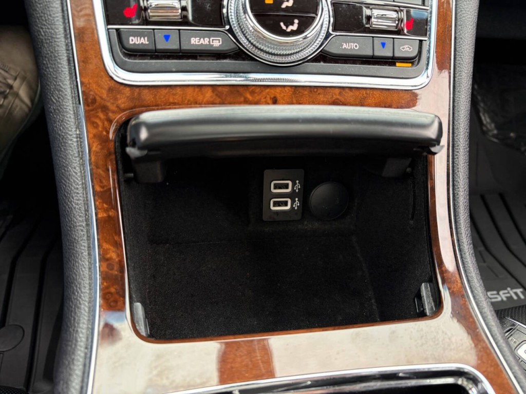 2019 Lincoln Continental Image 21