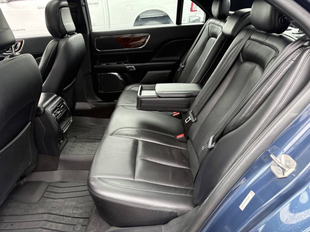 2019 Lincoln Continental Image 28
