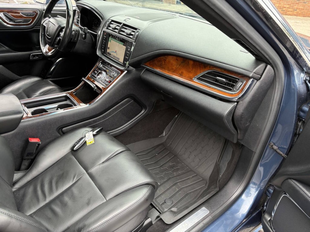 2019 Lincoln Continental Image 33