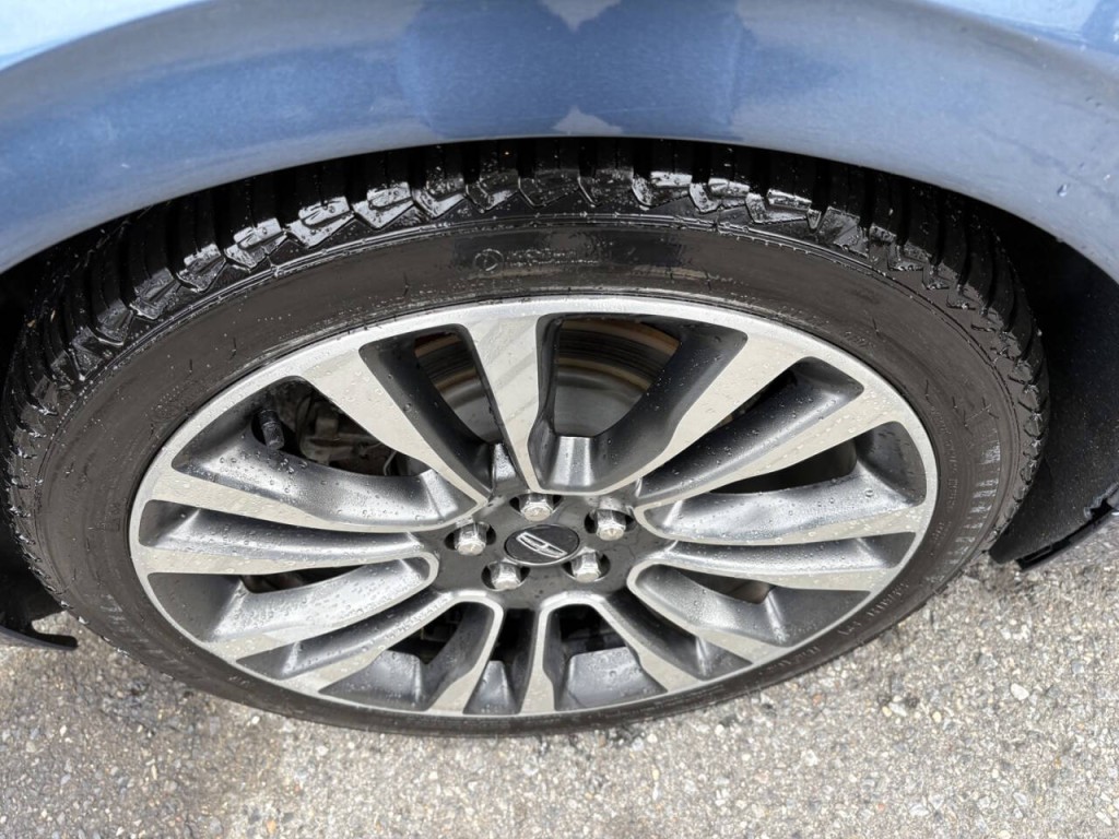 2019 Lincoln Continental Image 38
