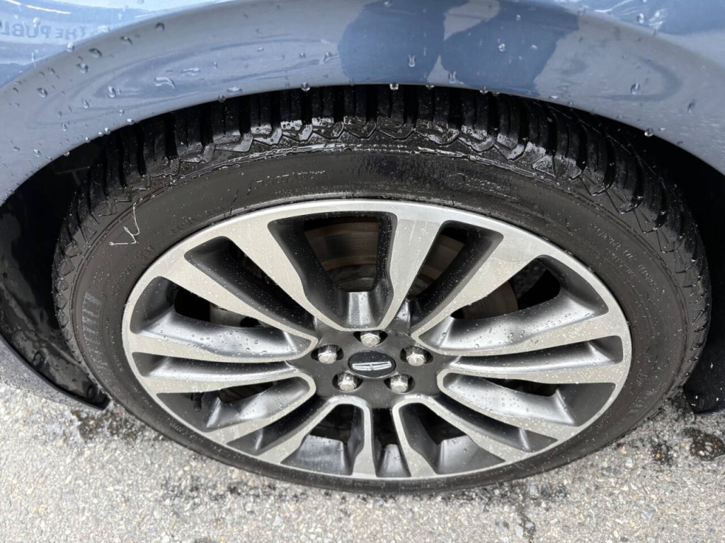 2019 Lincoln Continental Image 40