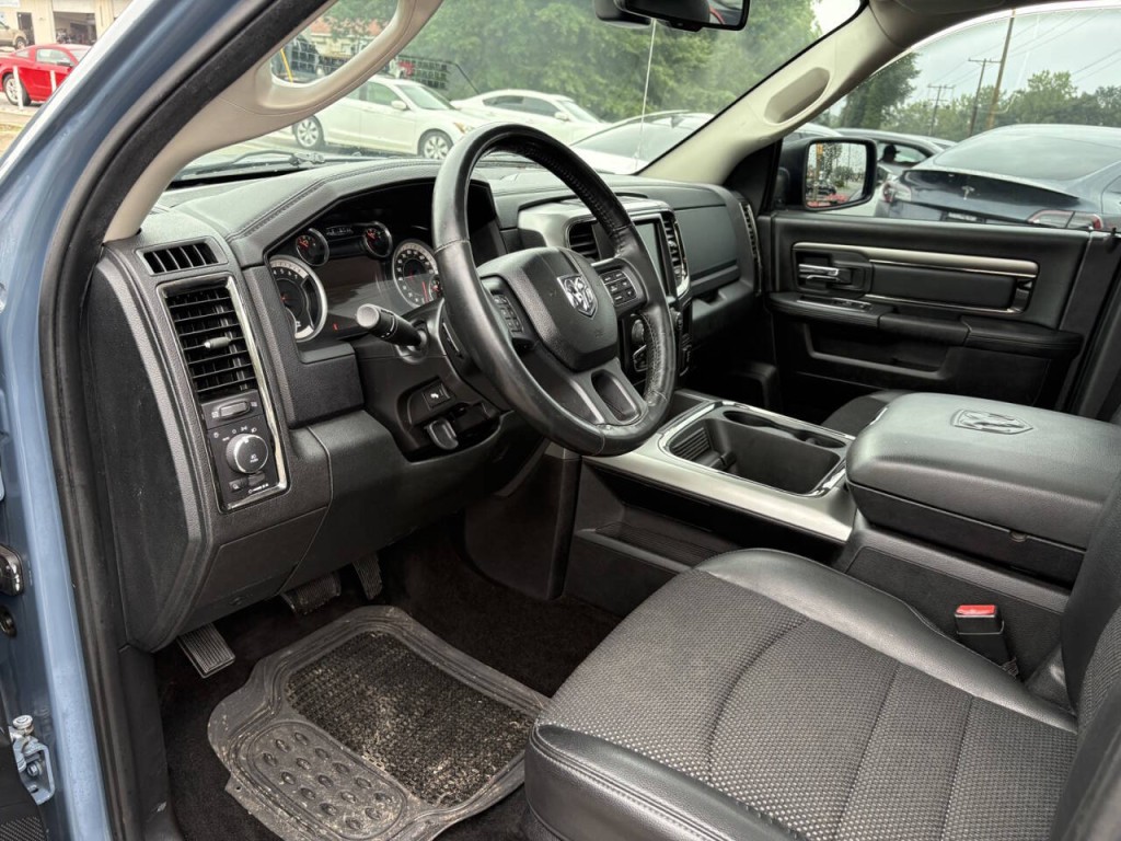2015 RAM 1500 Image 11