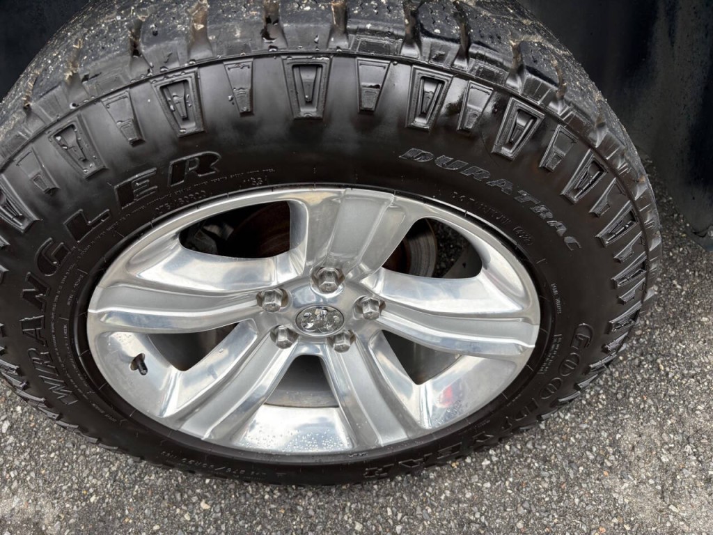 2015 RAM 1500 Image 35