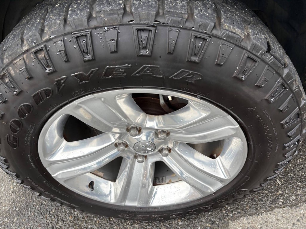 2015 RAM 1500 Image 37