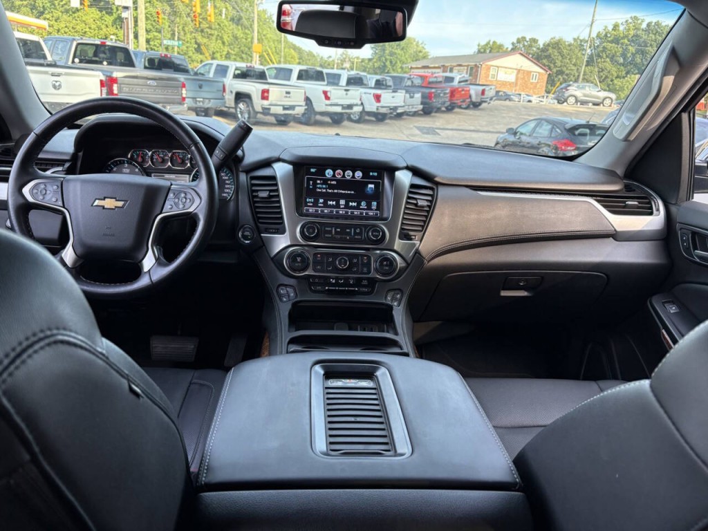 2020 Chevrolet Suburban Image 23
