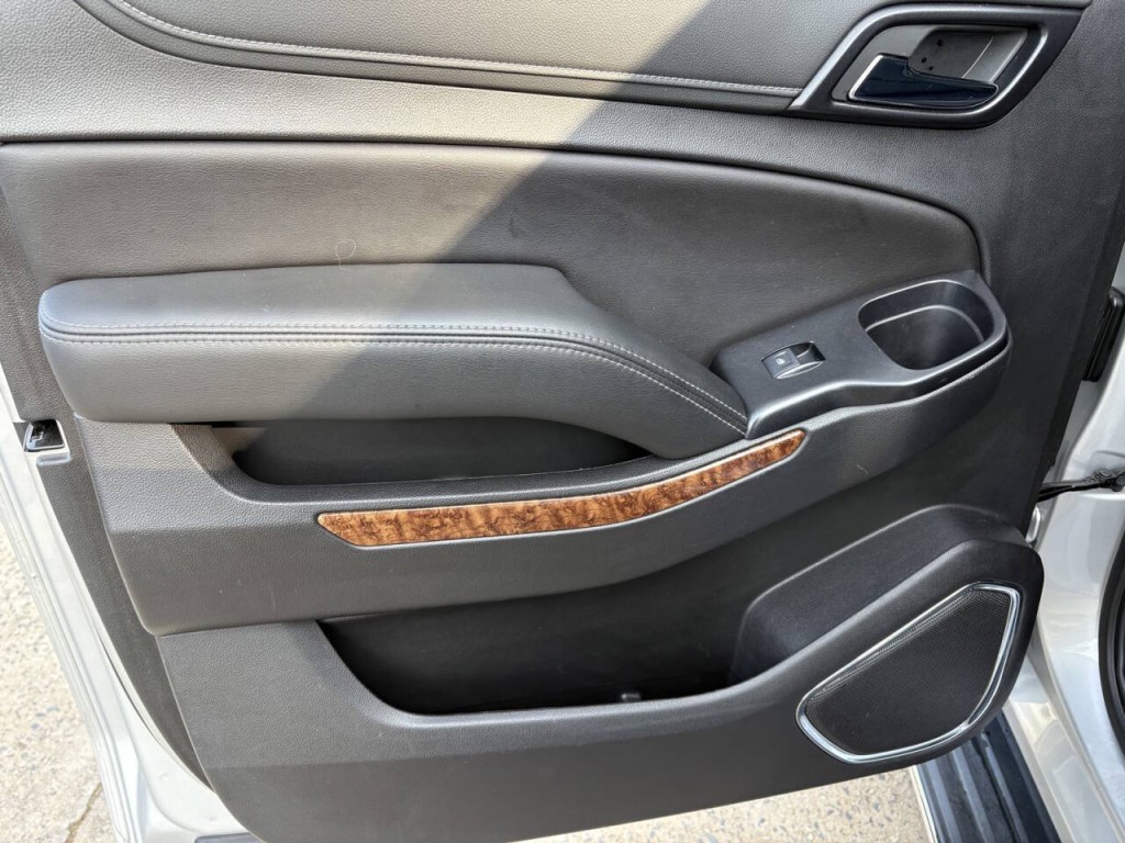 2020 Chevrolet Suburban Image 24