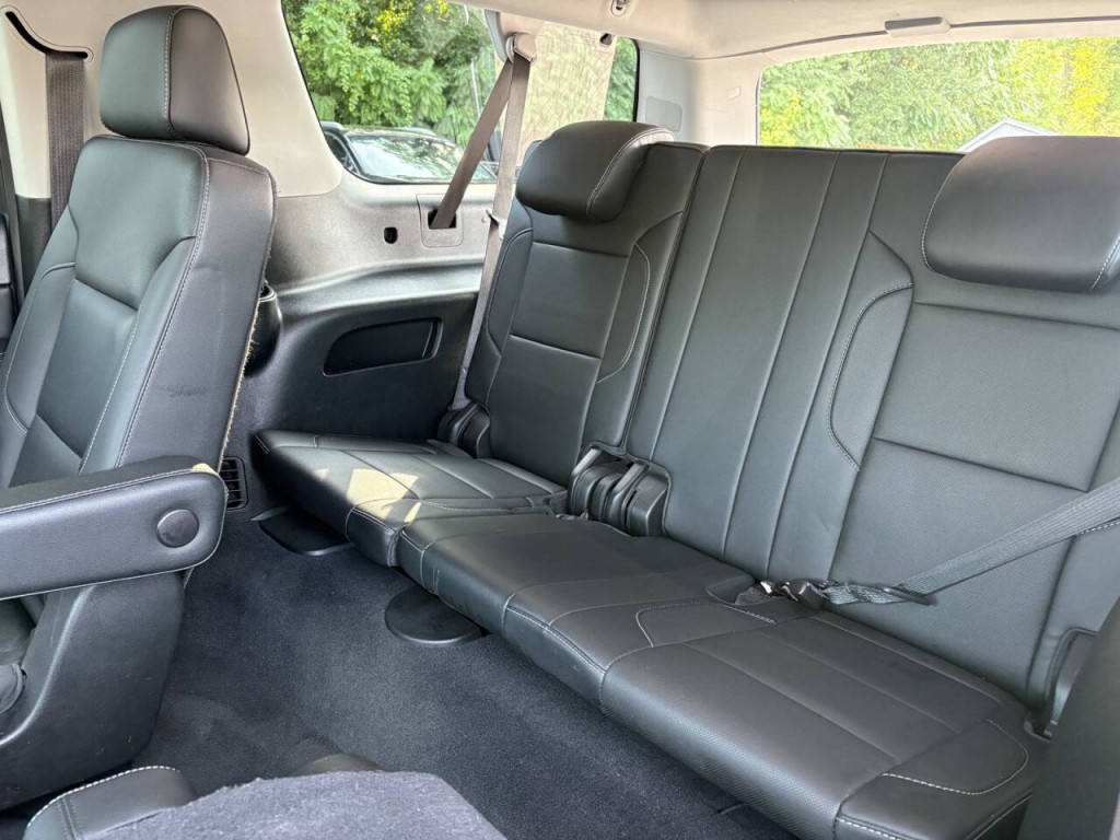 2020 Chevrolet Suburban Image 26
