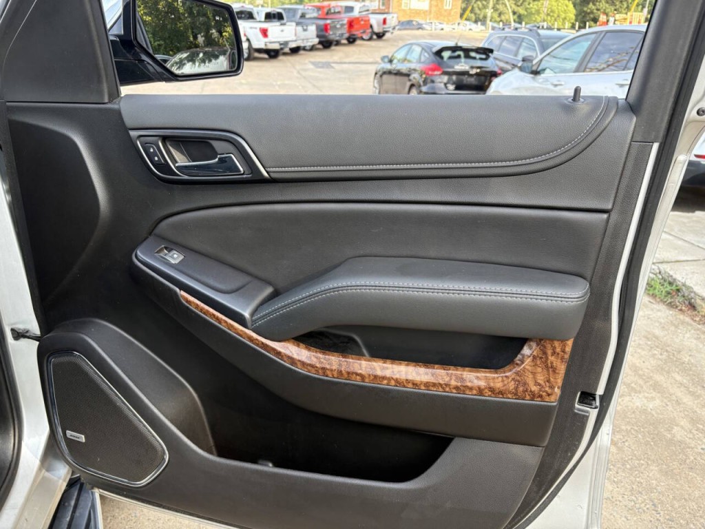 2020 Chevrolet Suburban Image 29