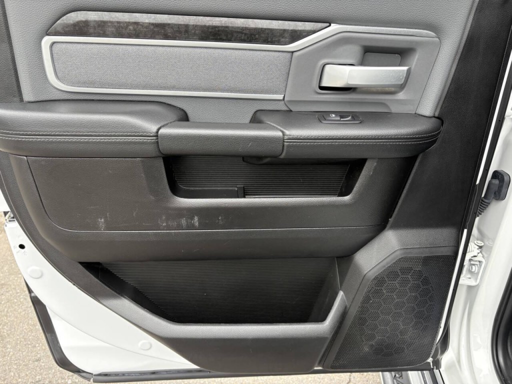 2019 RAM 2500 Image 24