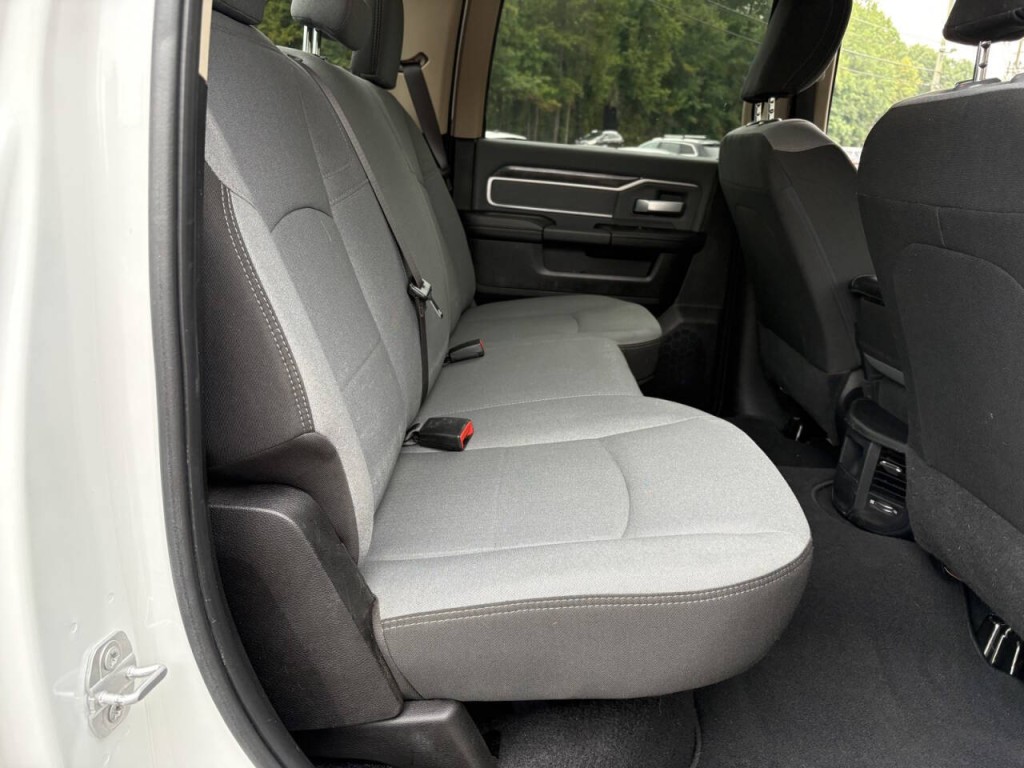 2019 RAM 2500 Image 31