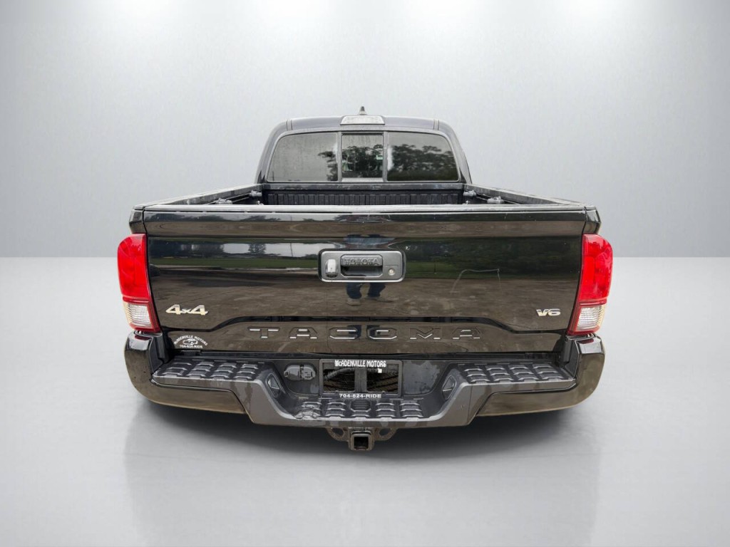 2021 Toyota Tacoma Image 6