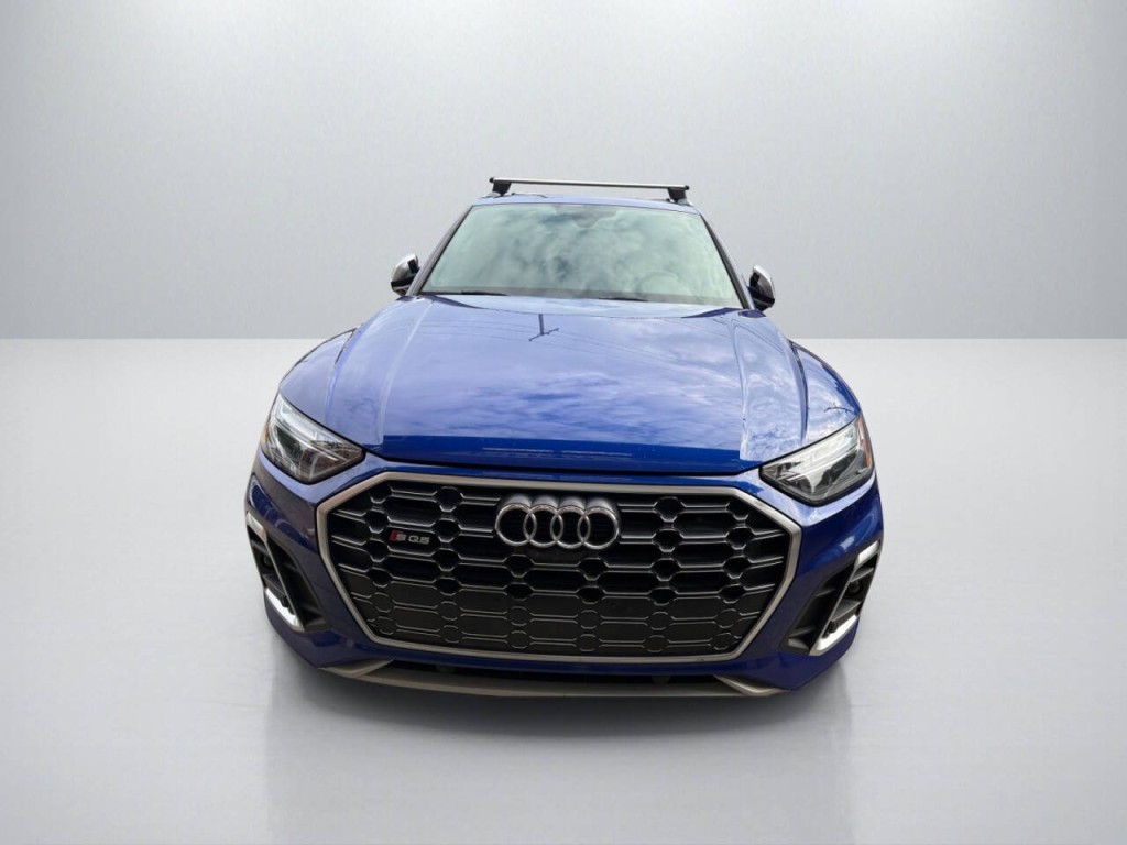 2022 Audi Q5 Image 2