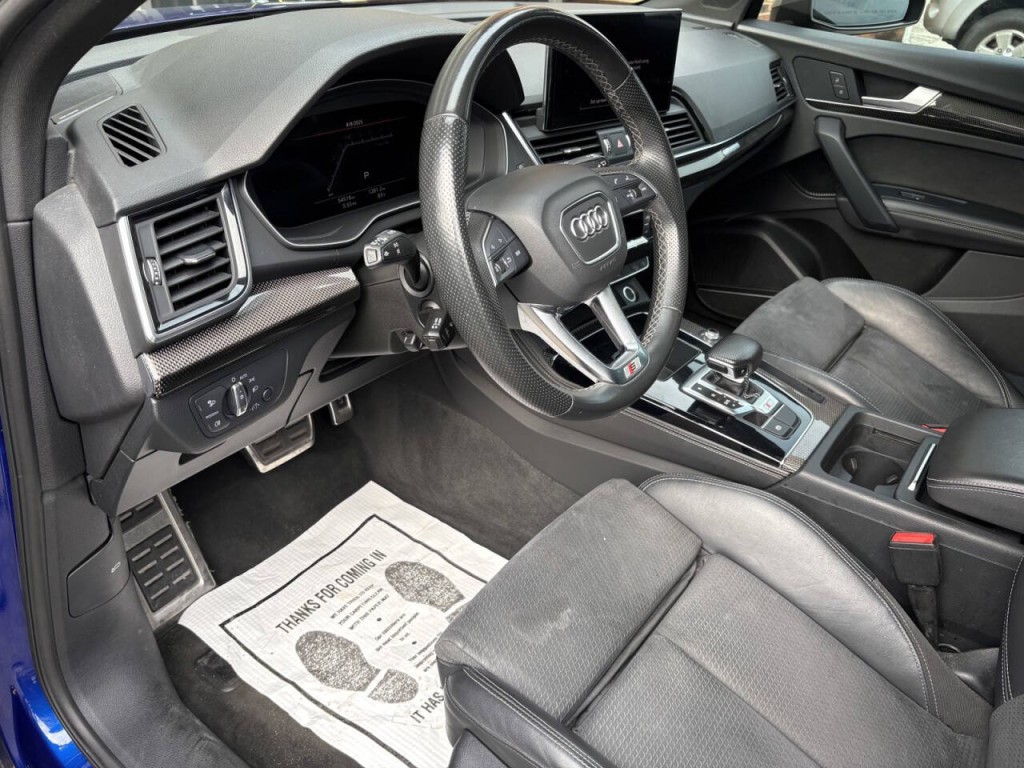 2022 Audi Q5 Image 11
