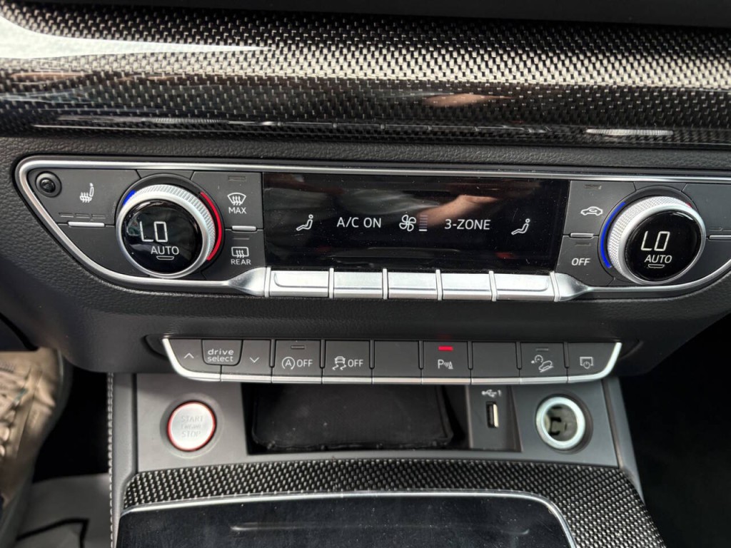 2022 Audi Q5 Image 20