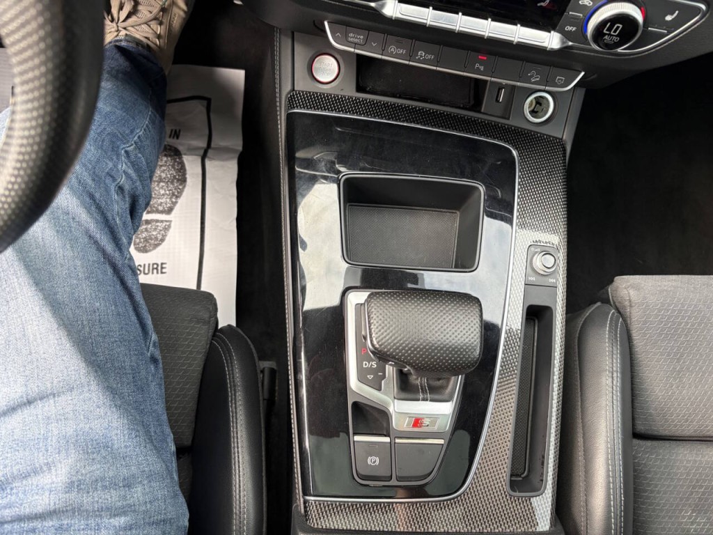 2022 Audi Q5 Image 21