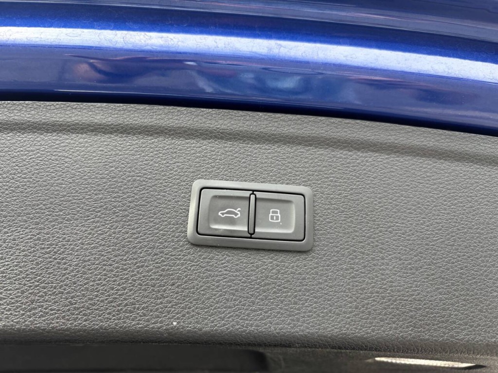 2022 Audi Q5 Image 28