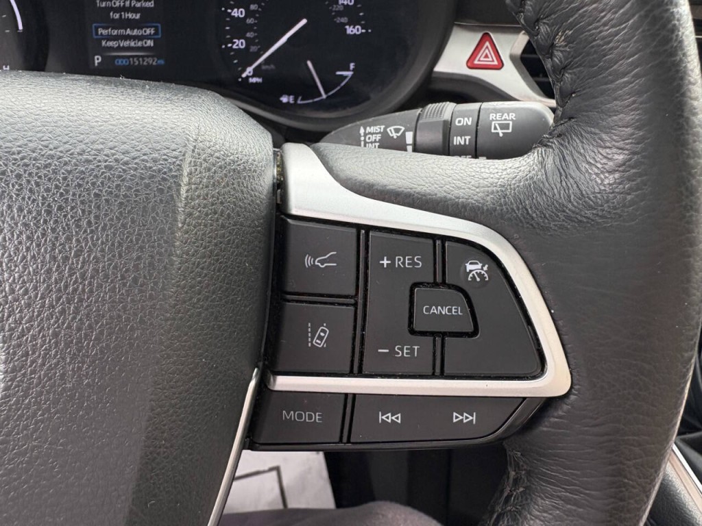 2022 Toyota Sienna Image 14