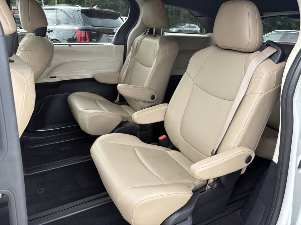 2022 Toyota Sienna Image 22