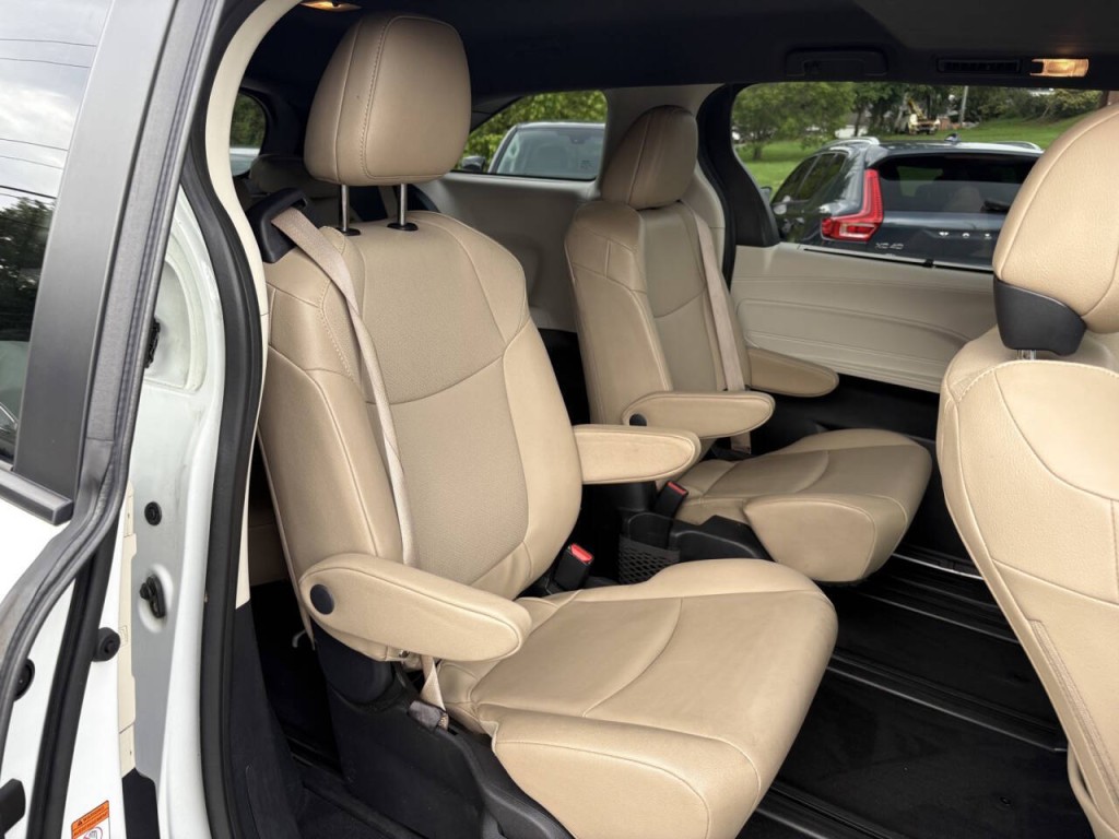 2022 Toyota Sienna Image 29