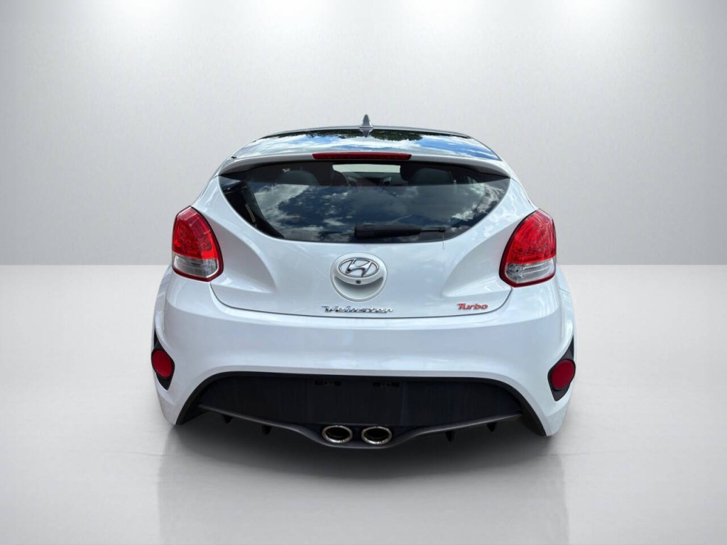 2016 Hyundai Veloster Image 6