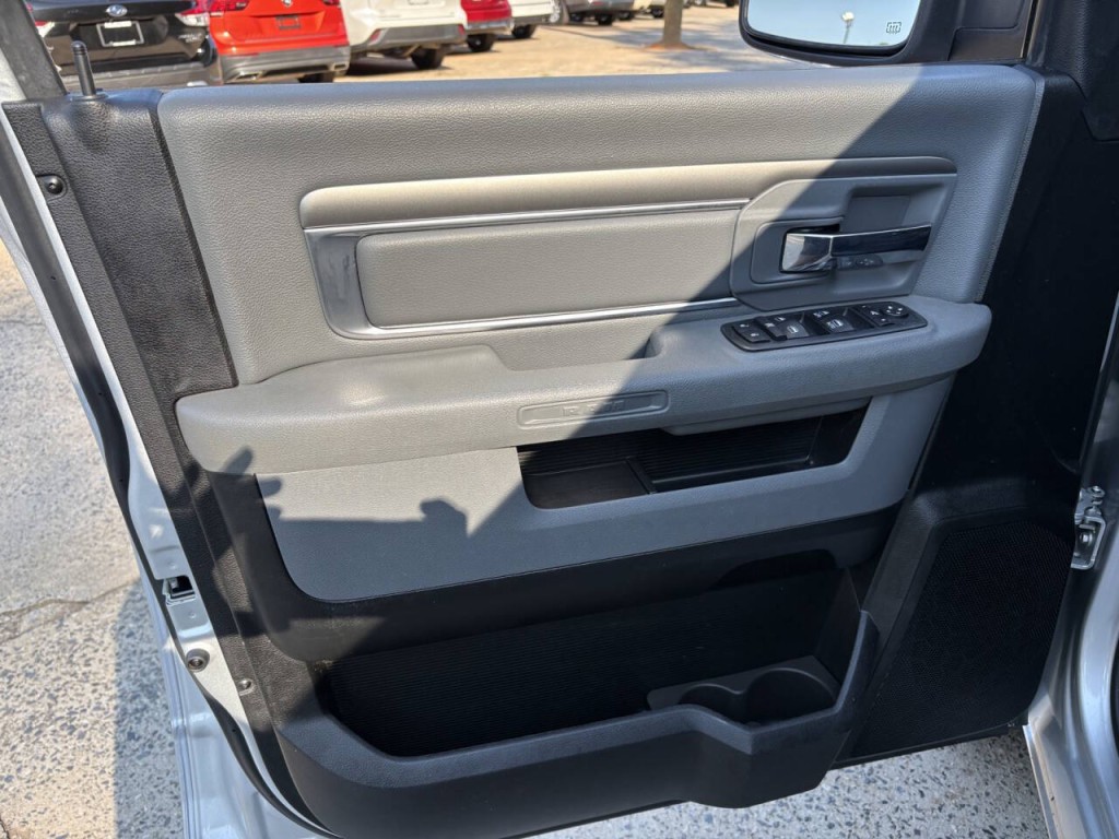 2019 RAM 1500 Image 9