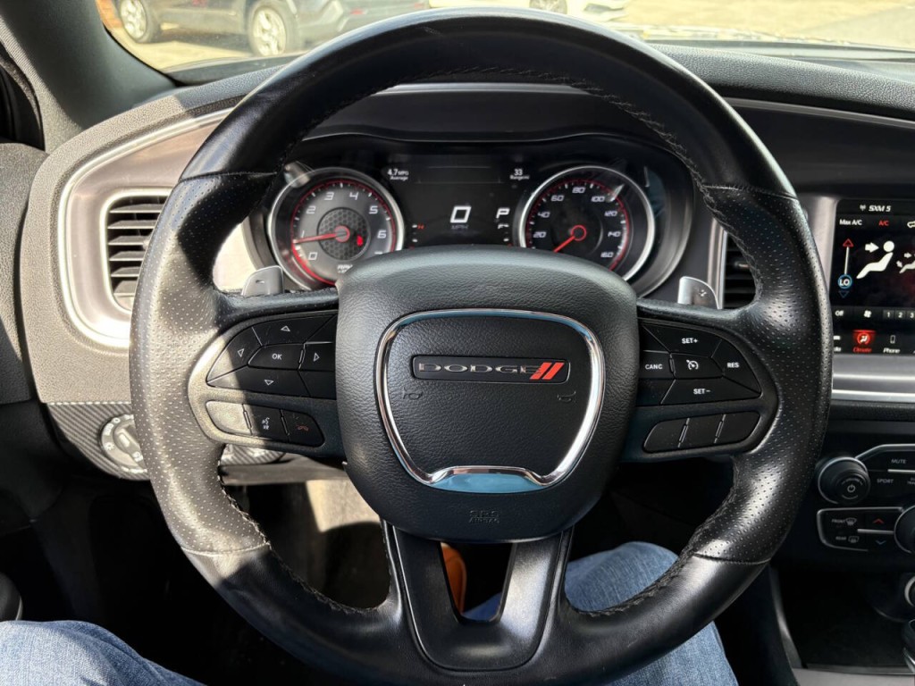 2022 Dodge Charger Image 12