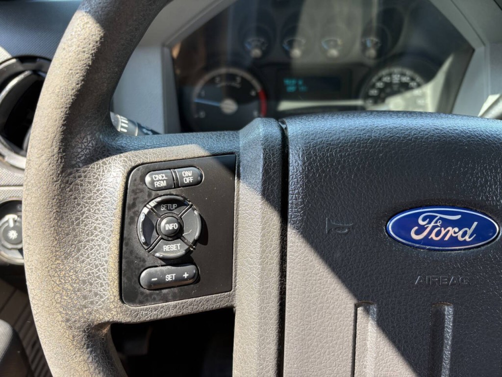 2016 Ford F-350 Image 17