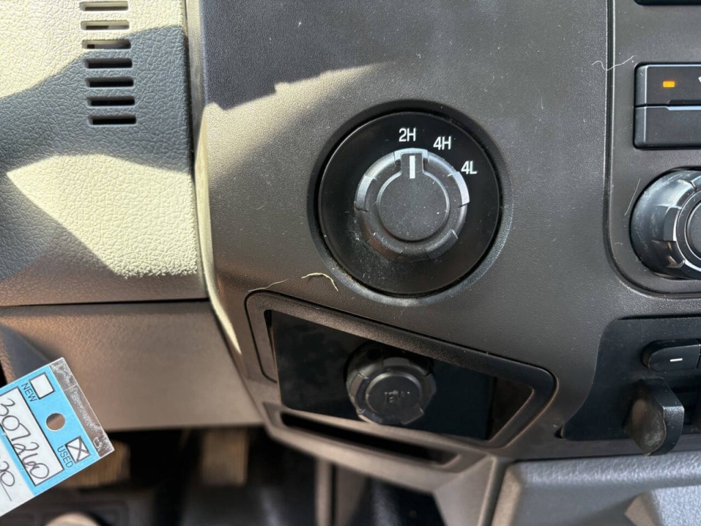 2016 Ford F-350 Image 19