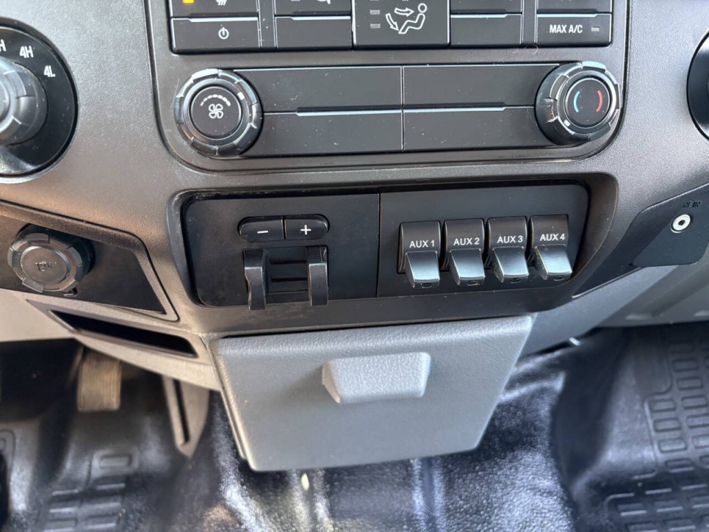 2016 Ford F-350 Image 21