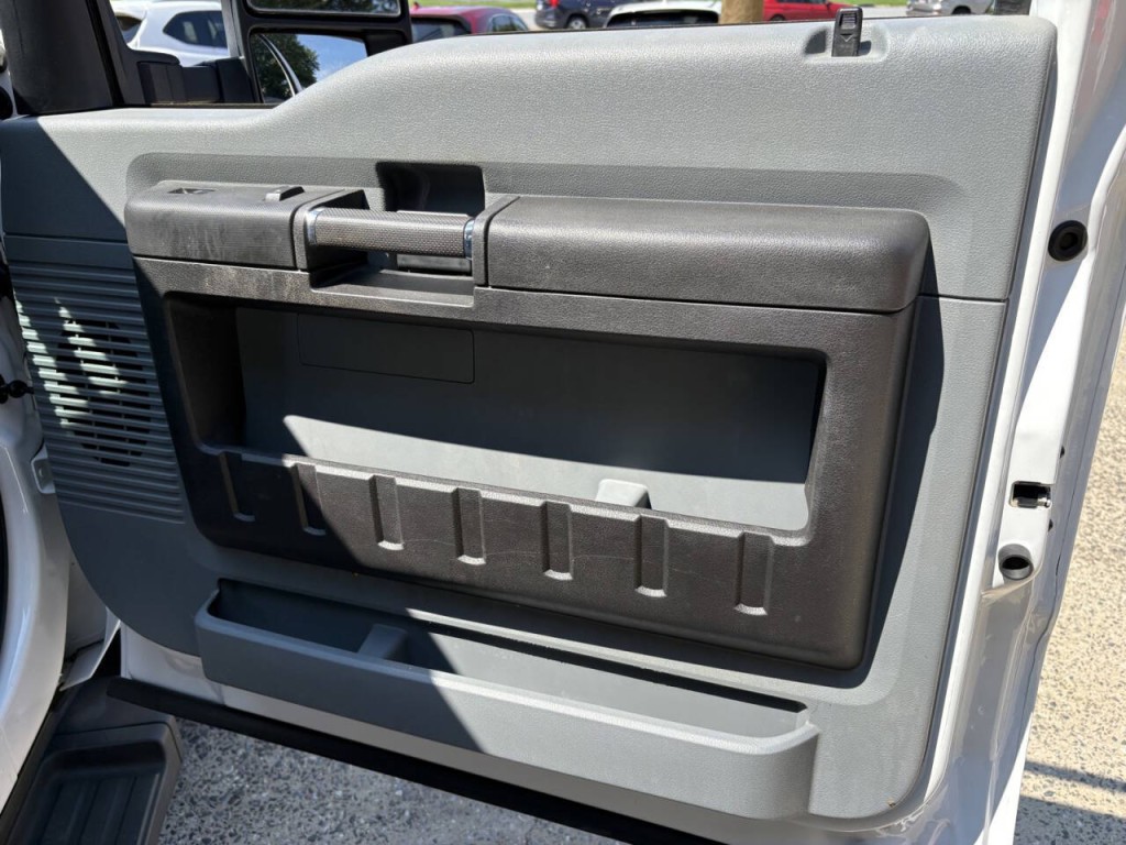 2016 Ford F-350 Image 24