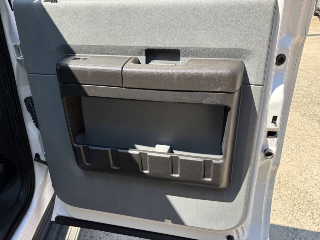 2016 Ford F-350 Image 27
