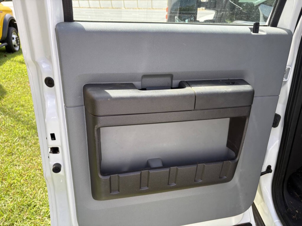 2016 Ford F-350 Image 16
