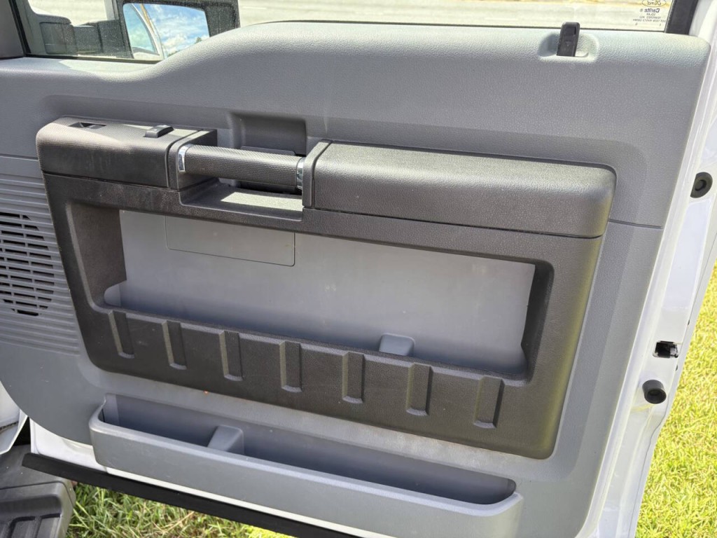 2016 Ford F-350 Image 18