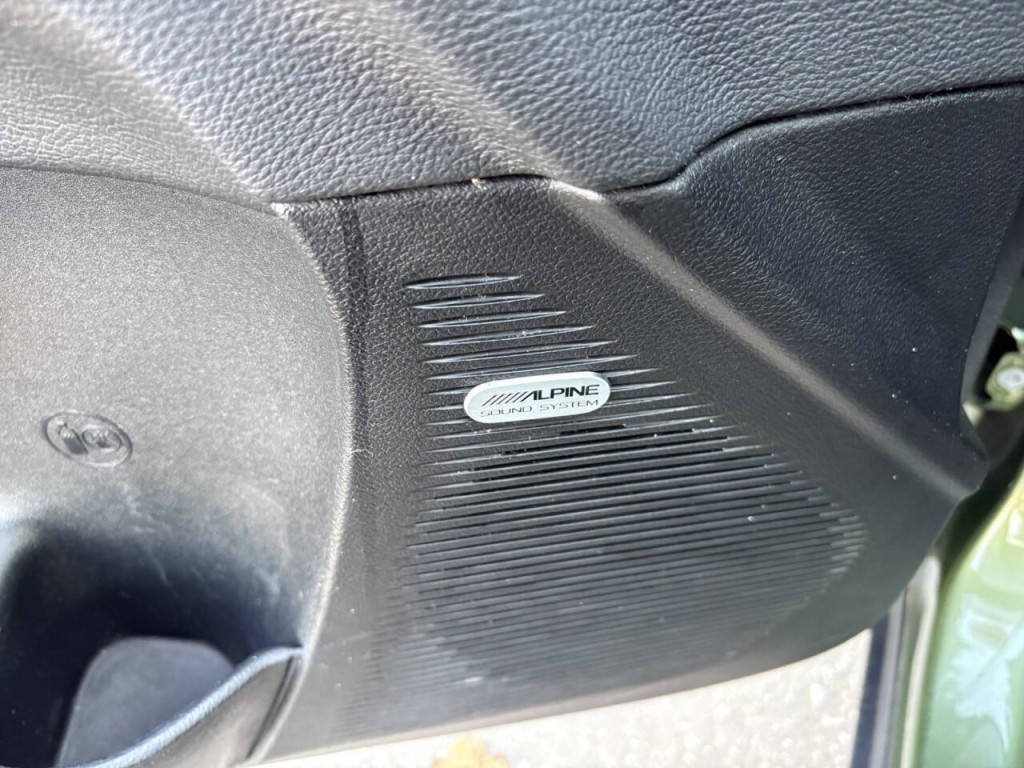 2018 Dodge Challenger Image 10