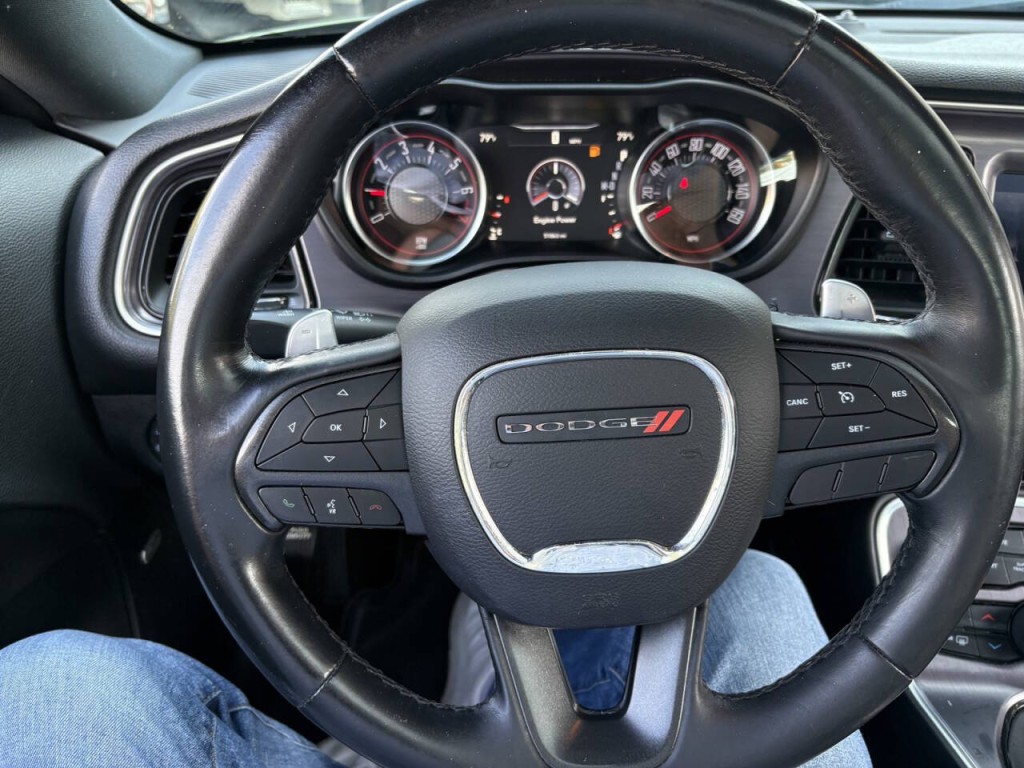 2018 Dodge Challenger Image 15