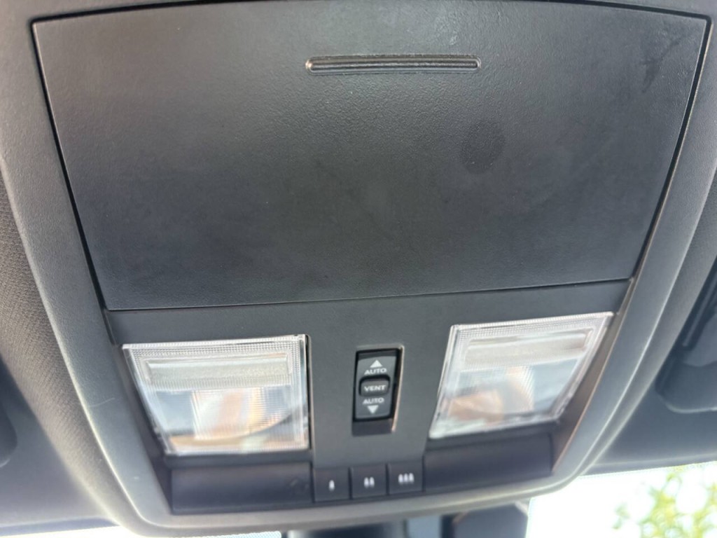 2018 Dodge Challenger Image 23