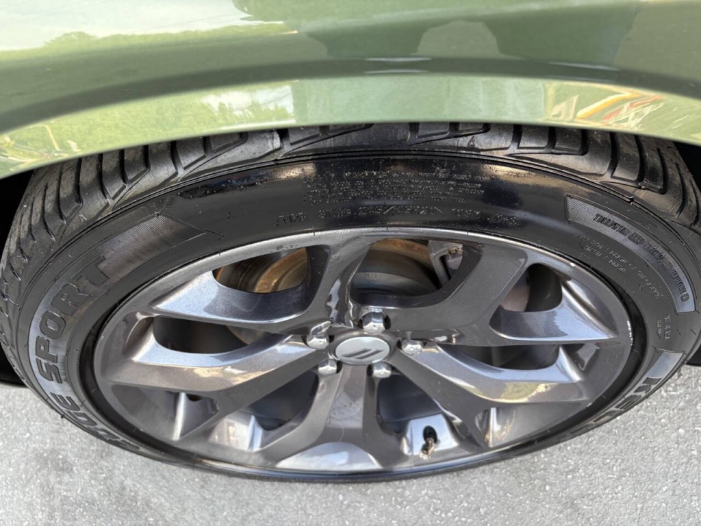 2018 Dodge Challenger Image 32