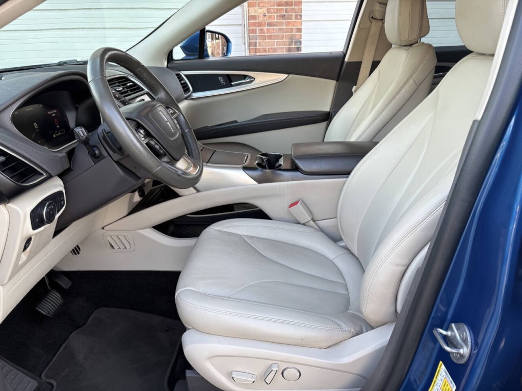 2020 Lincoln Nautilus Image 10