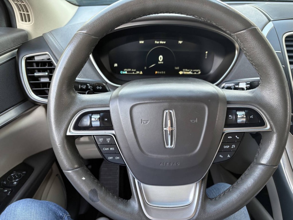 2020 Lincoln Nautilus Image 12